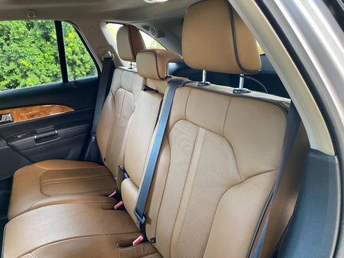 Used 2015 Lincoln MKX FWD w/ Equipment Group 101A image 33