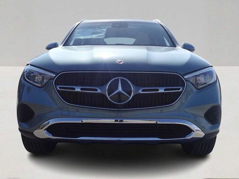 Used 2026 Mercedes-Benz GLC 300 4MATIC image 2
