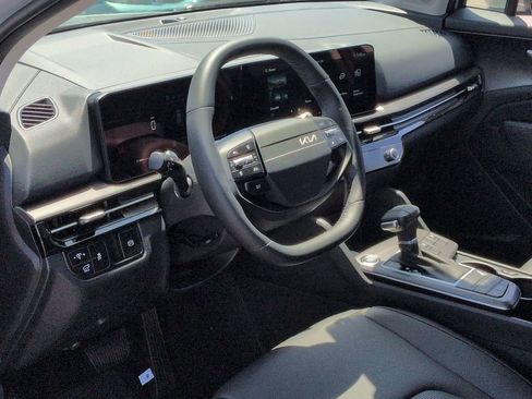 New 2026 Kia Sportage EX FWD image 10