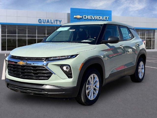 New 2026 Chevrolet TrailBlazer LS FWD image 2