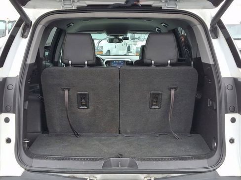 Used 2018 GMC Acadia SLT image 30