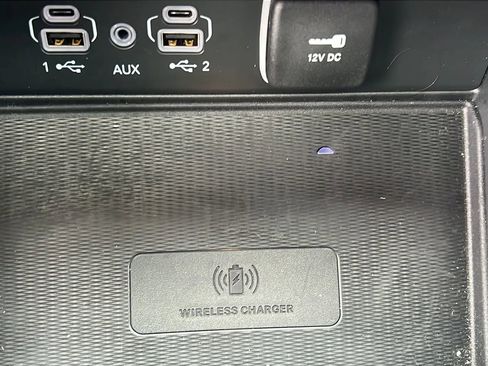 Used 2025 Jeep Grand Cherokee Laredo X w/ Luxury Tech Group I AWD/4WD image 27