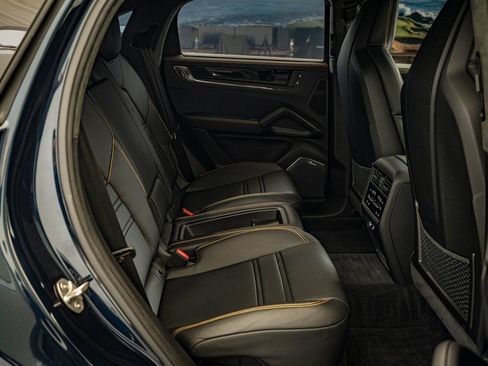 Certified 2024 Porsche Cayenne Turbo GT image 49