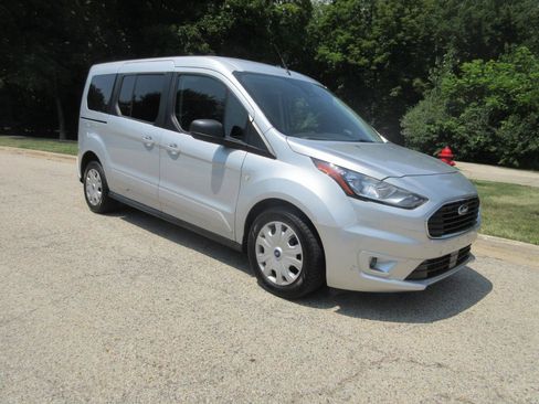 Used 2022 Ford Transit Connect XLT FWD image 5