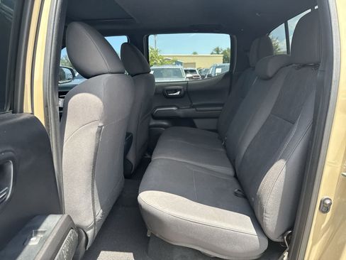Used 2017 Toyota Tacoma TRD Sport w/ Premium & Technology Package RWD image 23