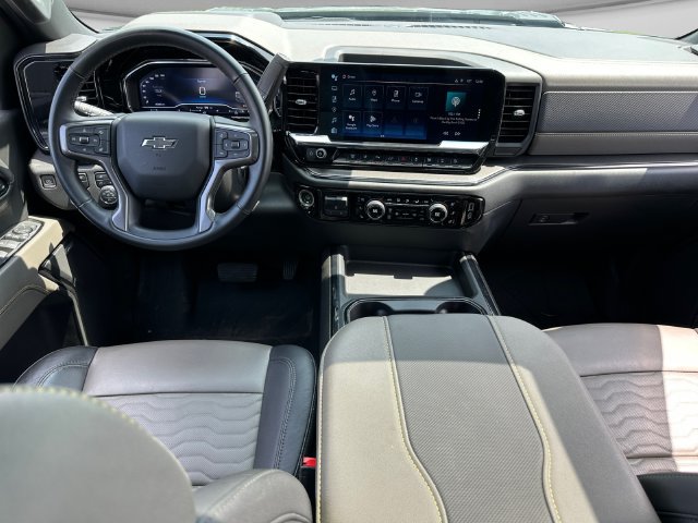 Used 2024 Chevrolet Silverado 2500 ZR2 w/ Technology Package AWD/4WD image 23