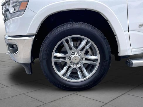 Used 2022 RAM 1500 Laramie AWD/4WD image 11