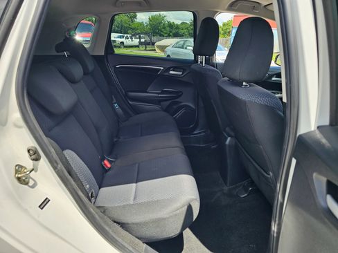 Used 2018 Honda Fit LX image 7