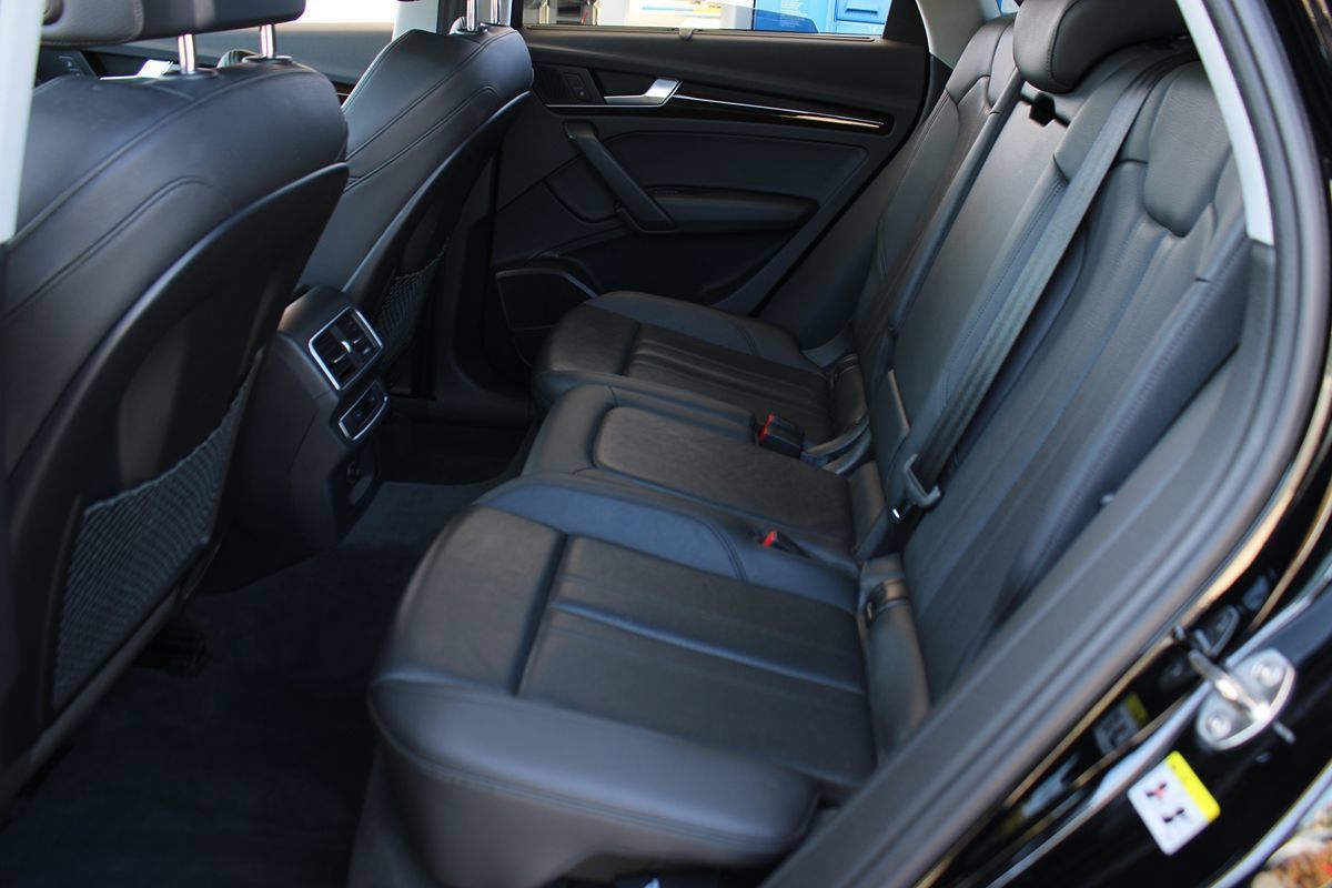Used 2018 Audi Q5 2.0T Premium Plus w/ Premium Plus Package AWD/4WD image 29