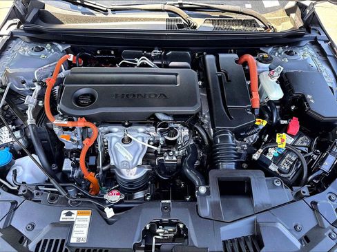 Used 2025 Honda Accord Sport image 13