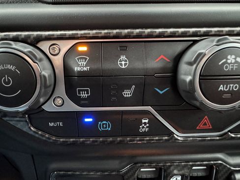 Used 2023 Jeep Wrangler Unlimited Rubicon 4xe w/ Dual Top Group image 41