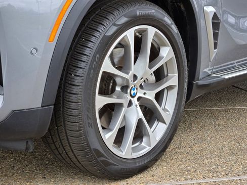 Used 2024 BMW X5 xDrive40i AWD/4WD image 8