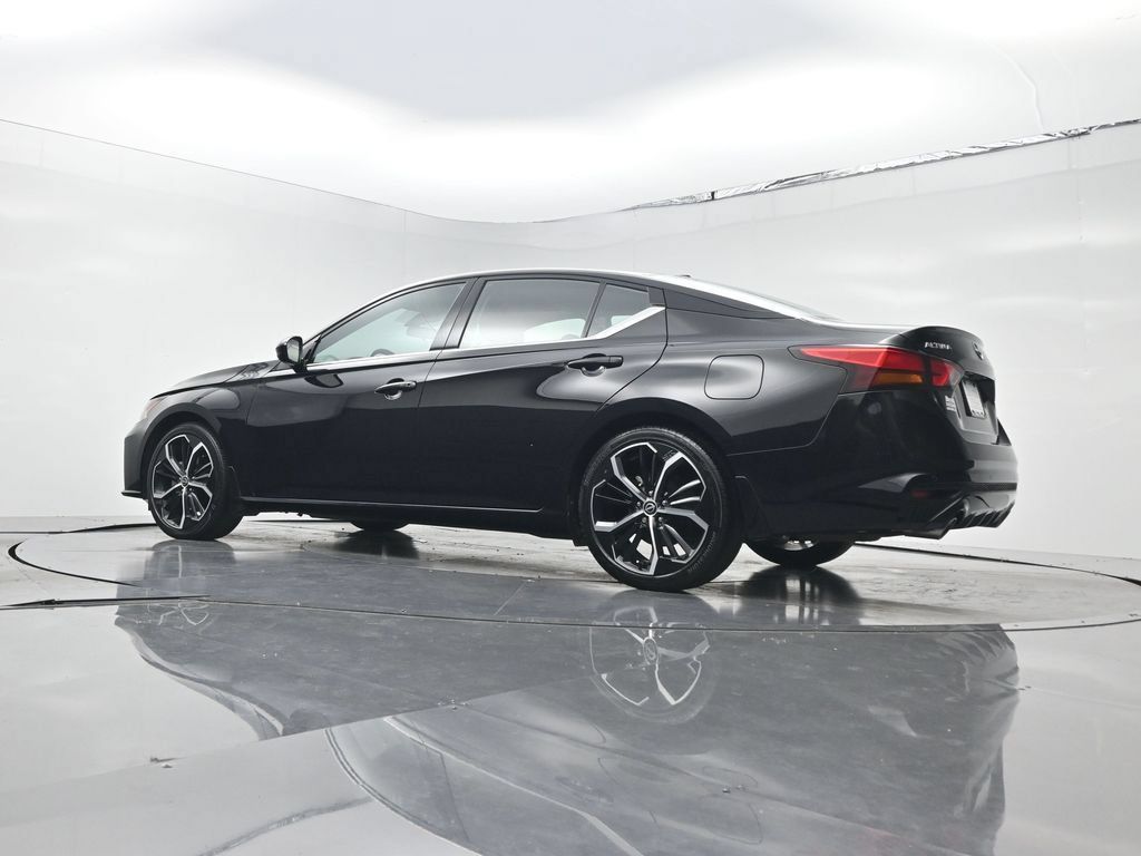 Used 2025 Nissan Altima 2.5 SR FWD image 21