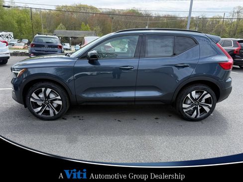 Used 2026 Volvo XC40 B5 Plus w/ Protection Package Premier AWD/4WD image 5