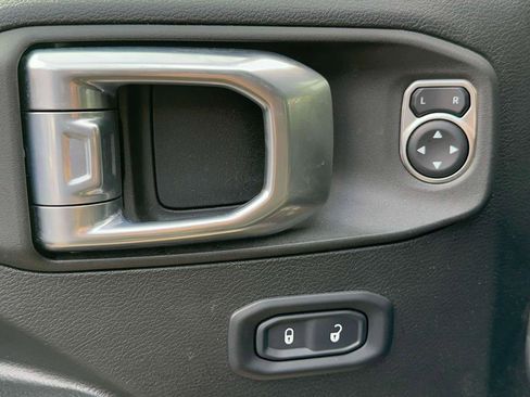 Used 2022 Jeep Wrangler Unlimited Rubicon 4xe w/ Cold Weather Group image 14