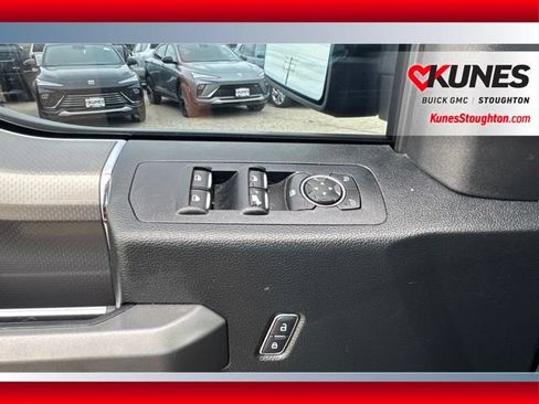 Used 2016 Ford F150 XLT w/ Equipment Group 302A Luxury AWD/4WD image 32
