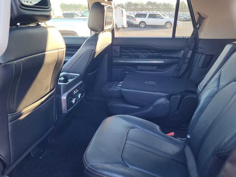 Used 2018 Ford Expedition Platinum image 18