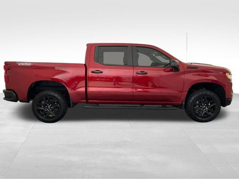 Used 2023 Chevrolet Silverado 1500 LT Trail Boss w/ LPO, Dark Essentials Package AWD/4WD image 7