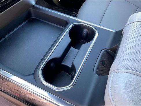 Used 2026 Chevrolet Silverado 2500 LTZ w/ LTZ Premium Package image 15