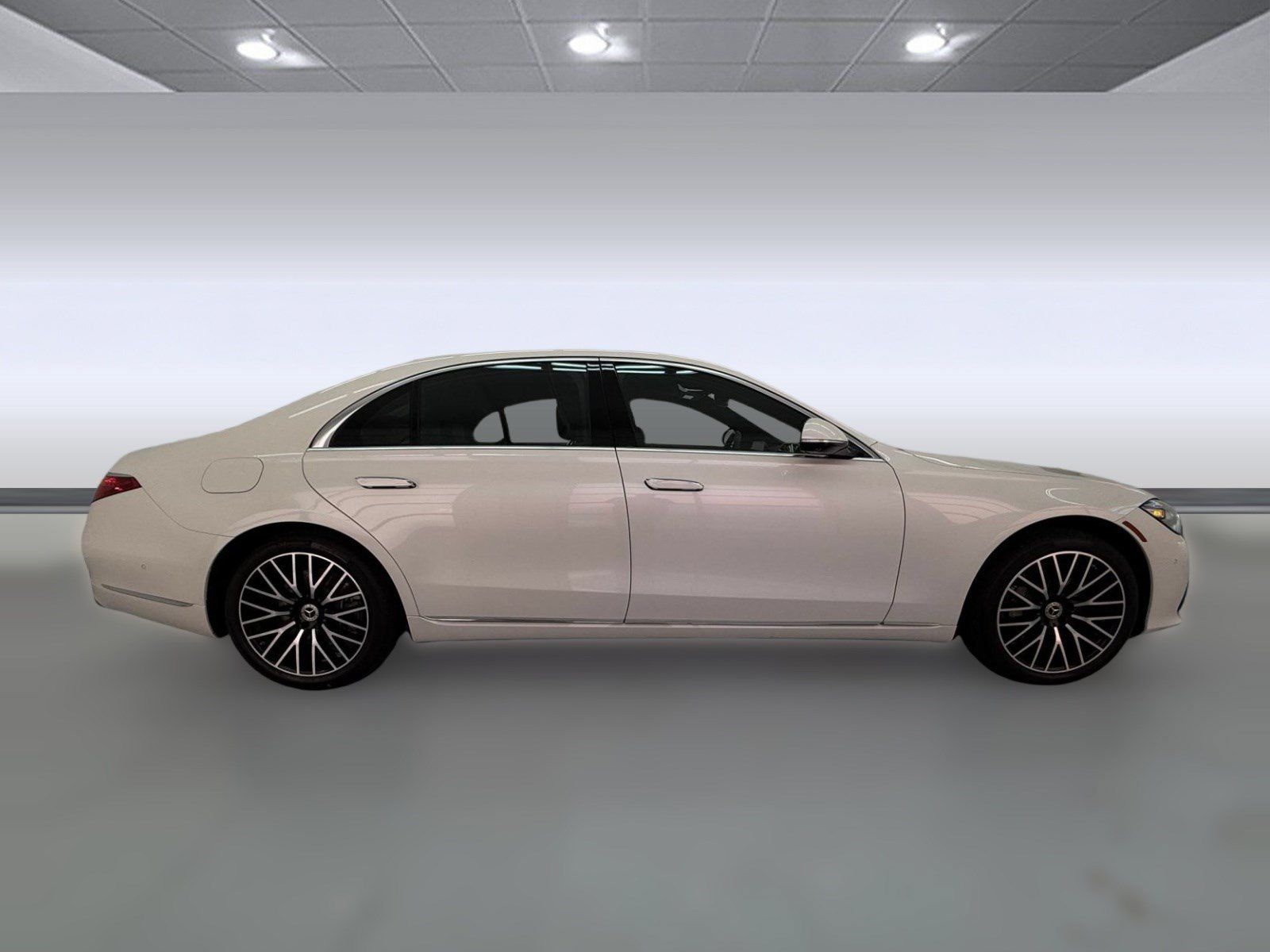 Used 2022 Mercedes-Benz S 500 4MATIC image 7