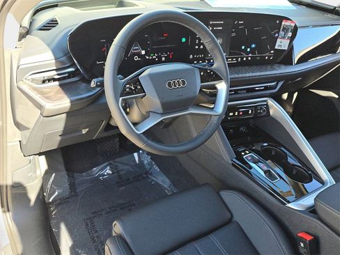 New 2025 Audi Q5 Premium Plus image 16