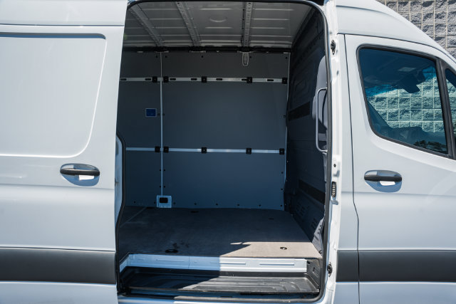 Used 2024 Mercedes-Benz Sprinter 3500 image 14