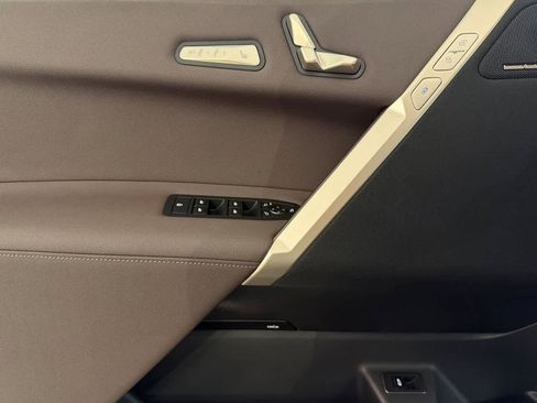 New 2026 BMW iX xDrive45 image 12