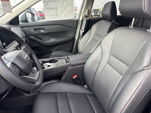 New 2026 Nissan Rogue SV w/ SV Premium Package image 5