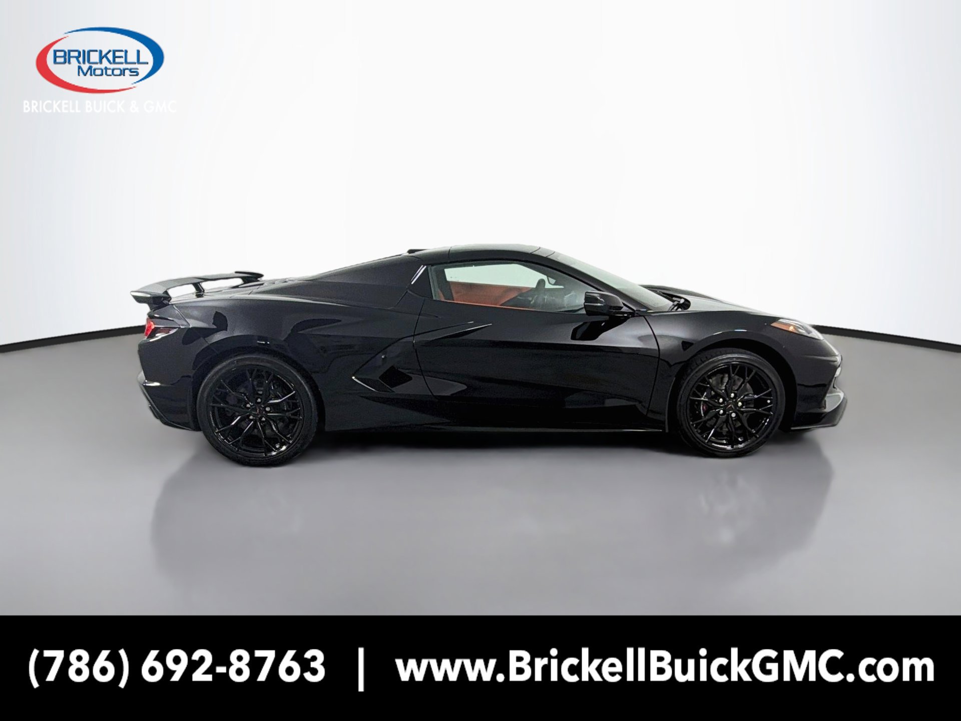 Used 2025 Chevrolet Corvette Stingray Premium Conv w/ Z51 Performance Package RWD image 7