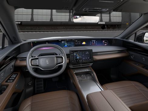 New 2026 Lincoln Nautilus Reserve AWD/4WD image 9