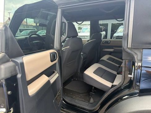Used 2022 Ford Bronco Wildtrak AWD/4WD image 13