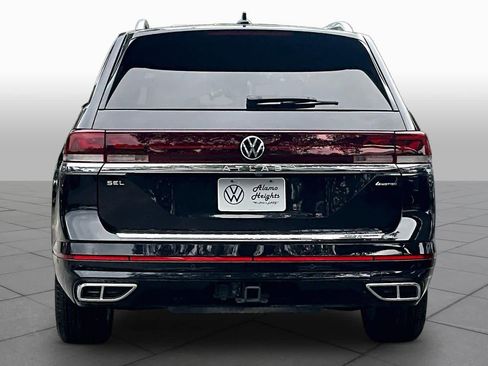 Used 2024 Volkswagen Atlas SEL Premium R-Line AWD/4WD image 5