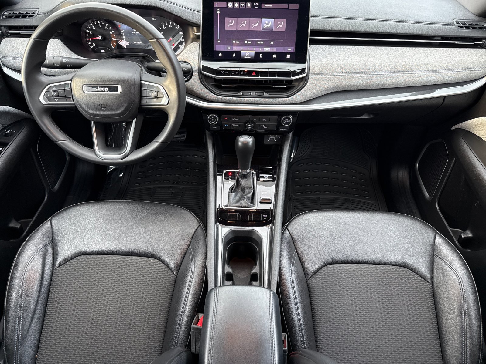Used 2024 Jeep Compass Latitude AWD/4WD image 12