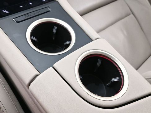Used 2022 Porsche Taycan RWD image 25