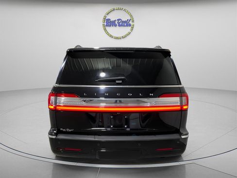 Used 2021 Lincoln Navigator Reserve AWD/4WD image 4