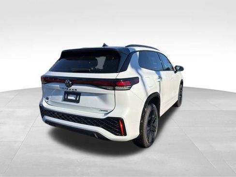 New 2026 Volkswagen Tiguan SE R-Line image 7