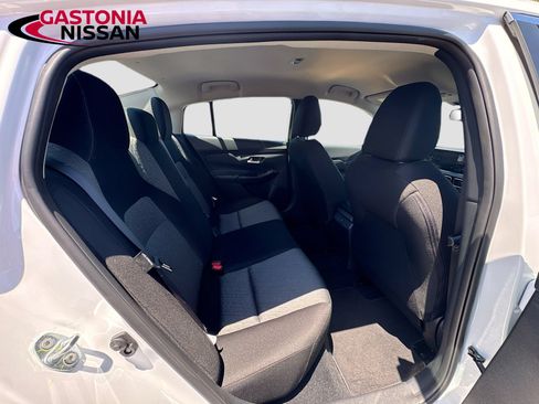 Used 2026 Nissan Sentra SV w/ SV Convenience Package FWD image 35
