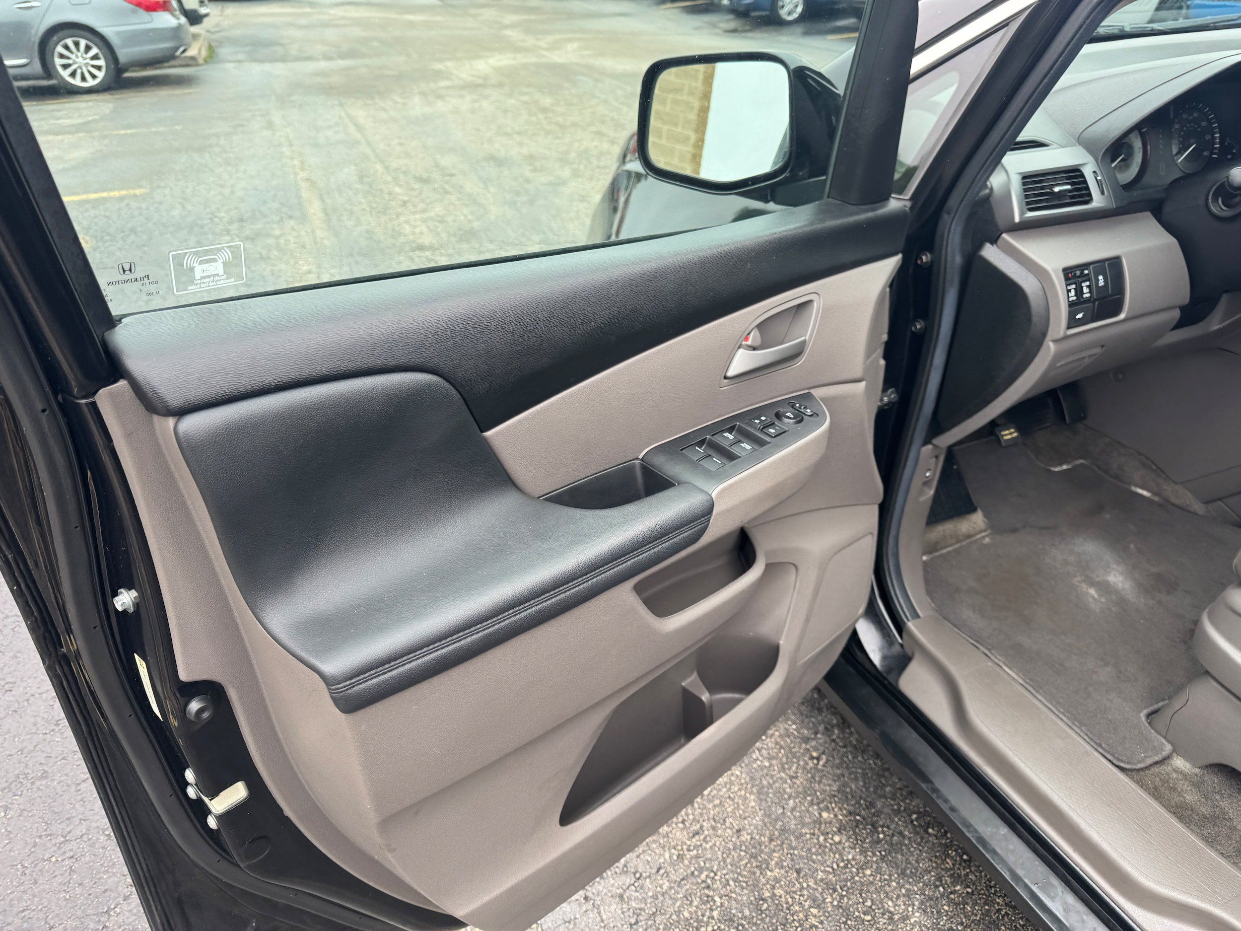 Used 2012 Honda Odyssey EX-L image 7