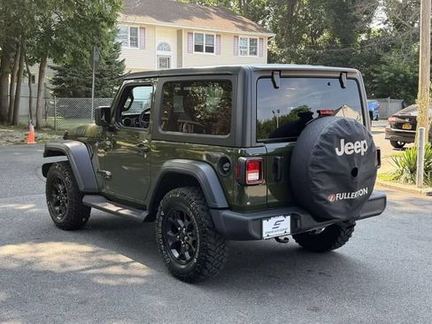 Used 2022 Jeep Wrangler Sport AWD/4WD image 4