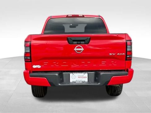 Certified 2024 Nissan Frontier SV image 5