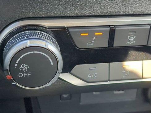 Used 2024 Nissan Altima 2.5 SR w/ SR Premium Package image 21