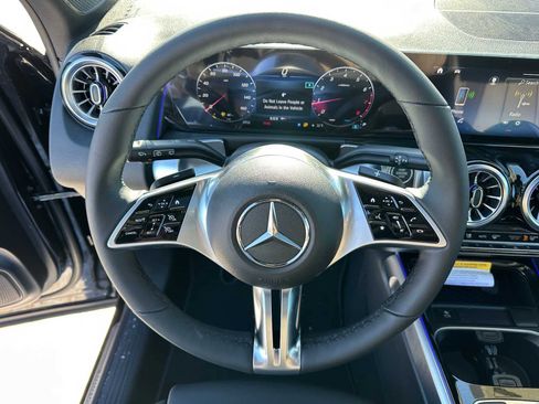 New 2026 Mercedes-Benz GLB 250 4MATIC image 23