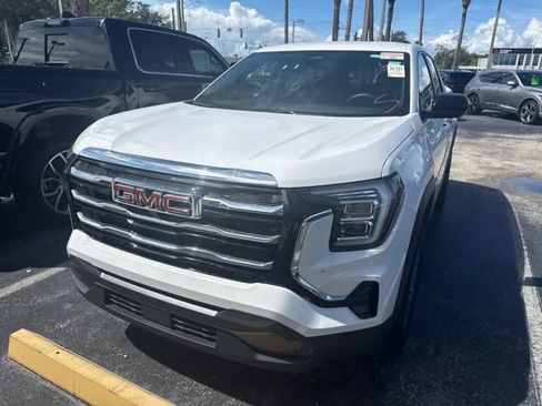 Used 2025 GMC Terrain Elevation AWD/4WD image 6