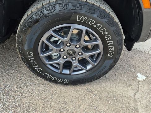 Used 2024 Ford Ranger XLT w/ FX4 Off-Road Package image 11