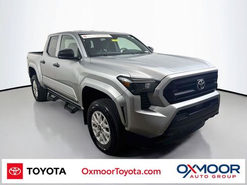 Certified 2024 Toyota Tacoma SR AWD/4WD image 1