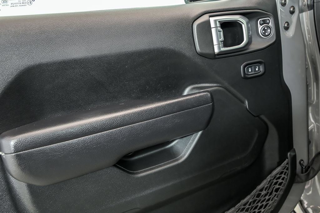 Used 2022 Jeep Gladiator Sport AWD/4WD image 10