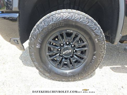 Used 2026 Chevrolet Silverado 2500 ZR2 AWD/4WD image 48