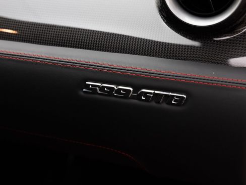 Used 2009 Ferrari 599 GTB Fiorano RWD image 27