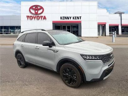 Used 2023 Kia Sorento S w/ Panoramic Sunroof Package