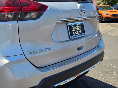 Used 2018 Nissan Rogue S FWD image 5